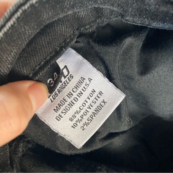 GFTD Los Angeles black distressed skinny jeans with snake and graffiti design - Picture 5 of 7